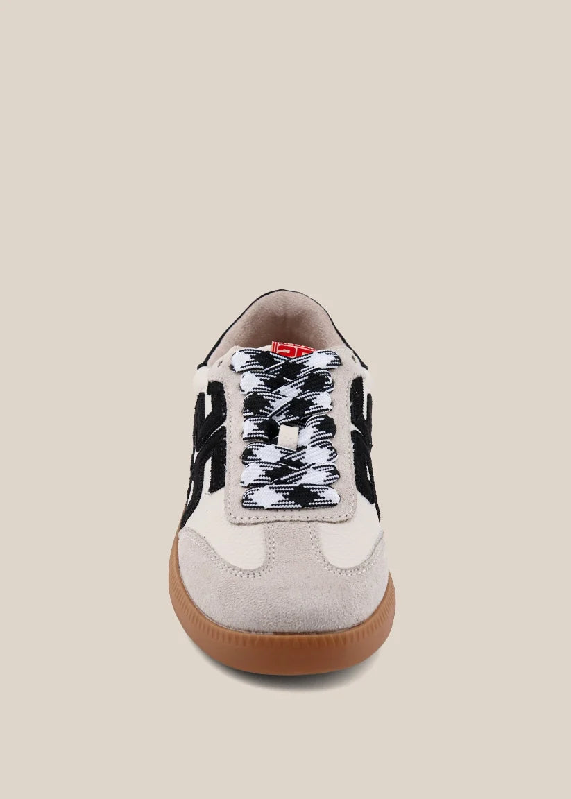 Retro 25 Black & White Mini