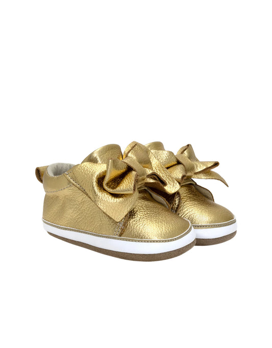 Aria First Kicks Gold
