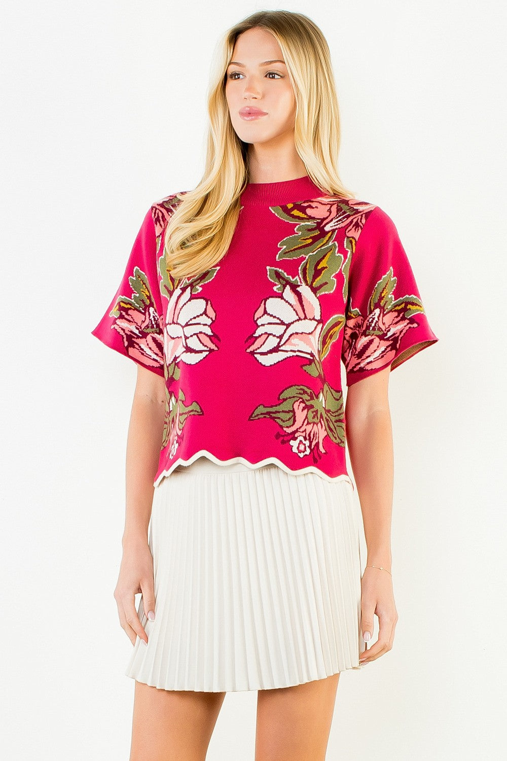 Magenta Short Sleeve Sweater With Scallop Hem