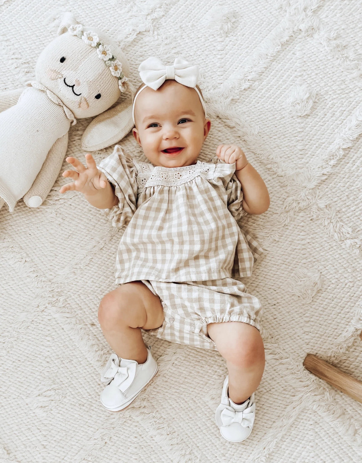 Aria First Kicks White