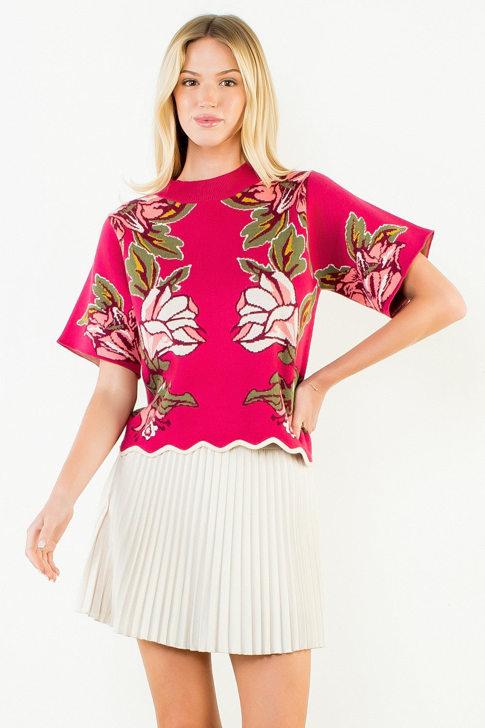 Magenta Short Sleeve Sweater With Scallop Hem