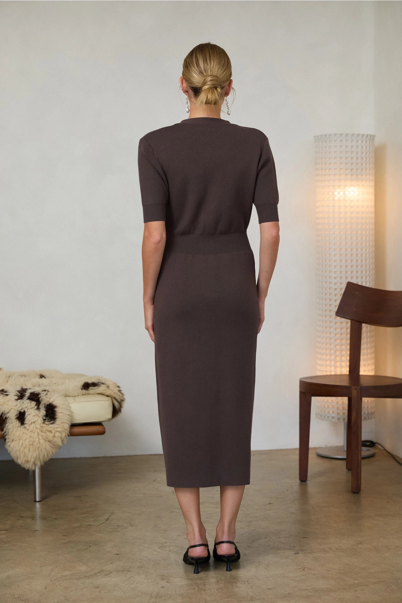 Ribbed Short Sleeve Midi Dress - Chocolate