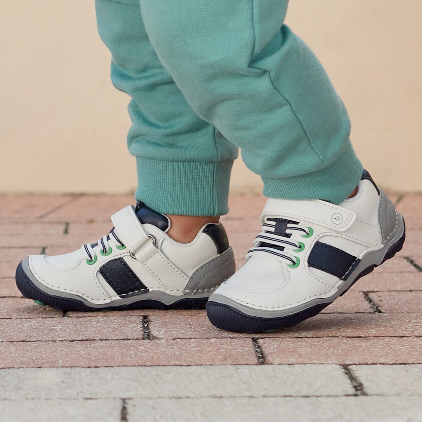 White Wes Sneaker