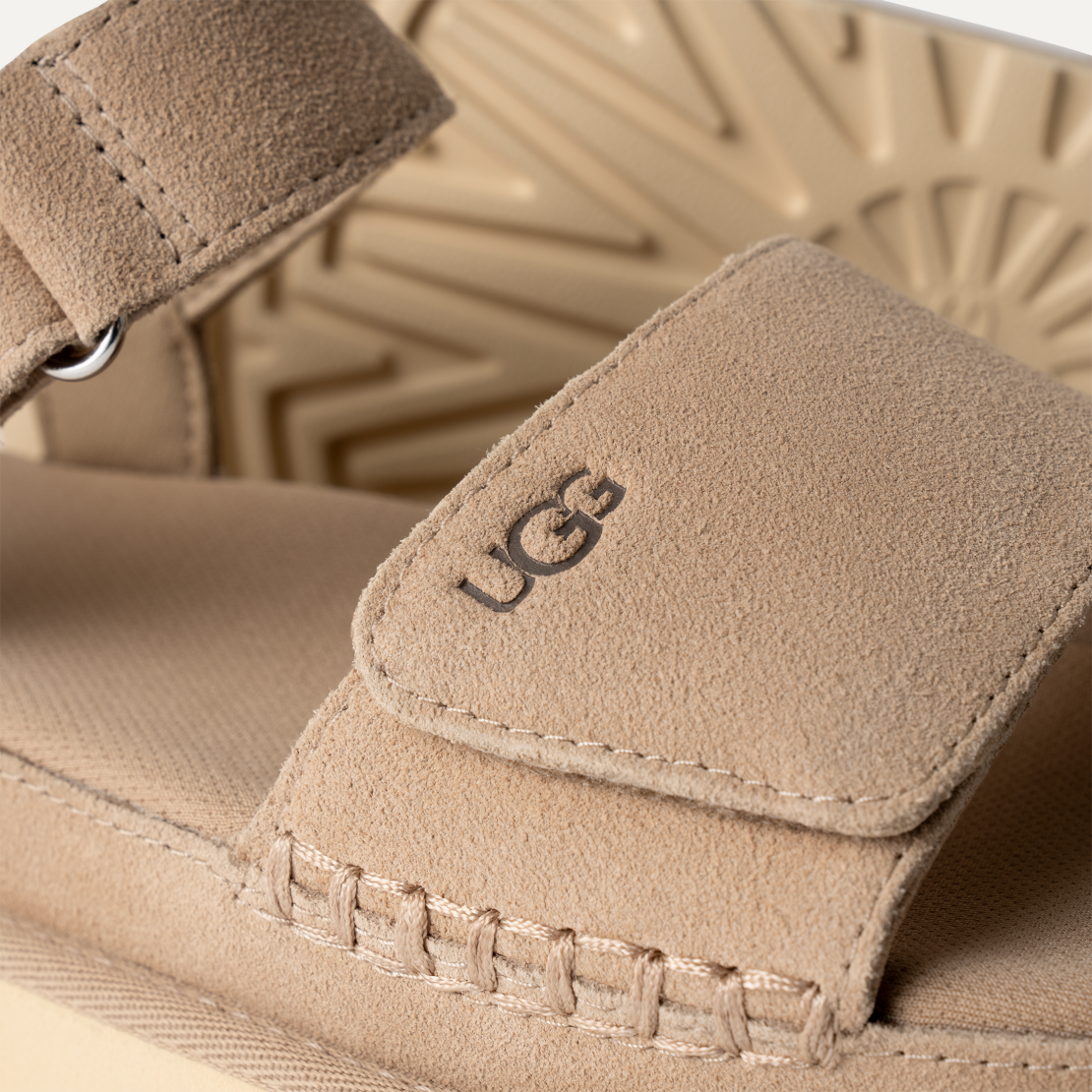 Ugg Goldenstar - Sand