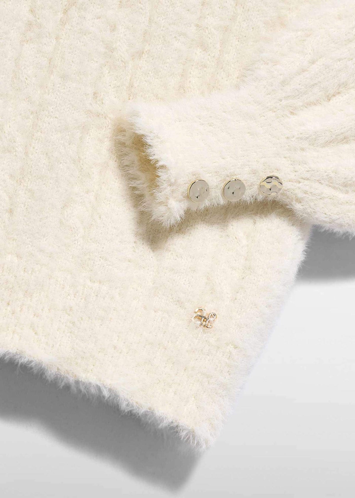 Marzipan Cream Sweater