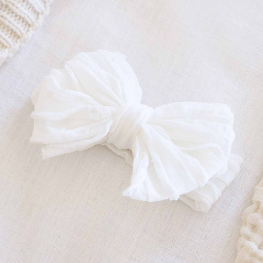 Snow Ruffle Knit Bow
