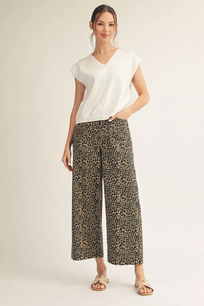 Wide Leg Leopard Jeans