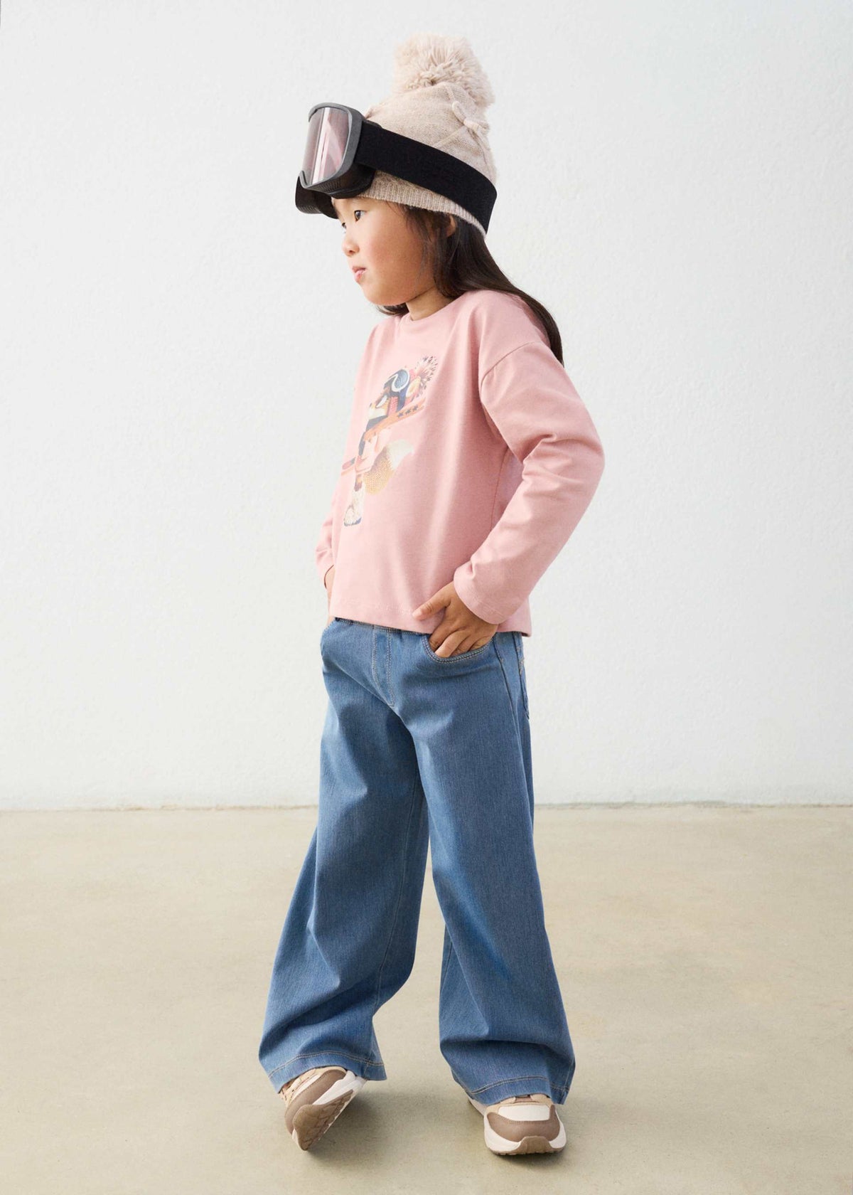 Light Denim Pull On Jeans