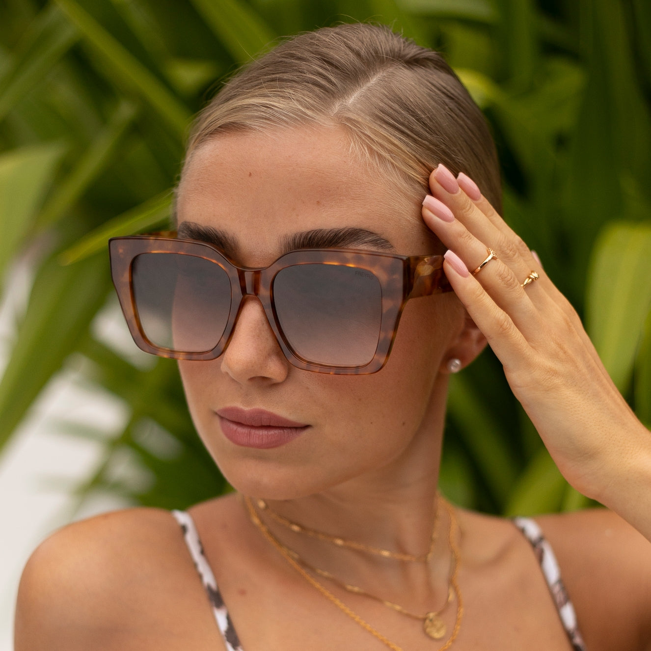 Brown Bon Chic Acetate Oversized Square Sunglasses