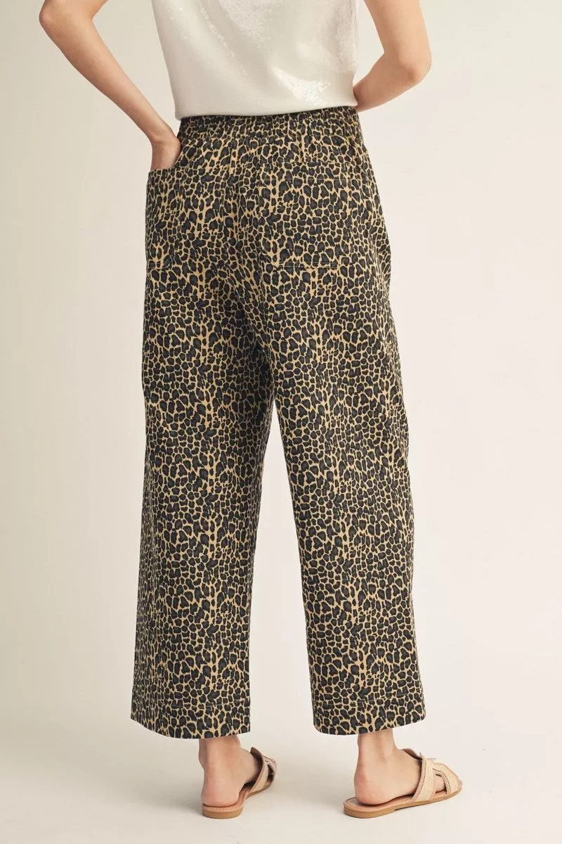 Wide Leg Leopard Jeans