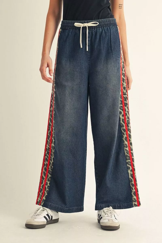Wide Leg Denim Jean W/ Leopard