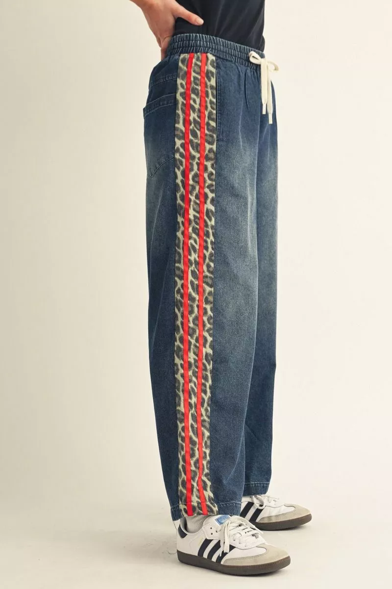 Wide Leg Denim Jean W/ Leopard