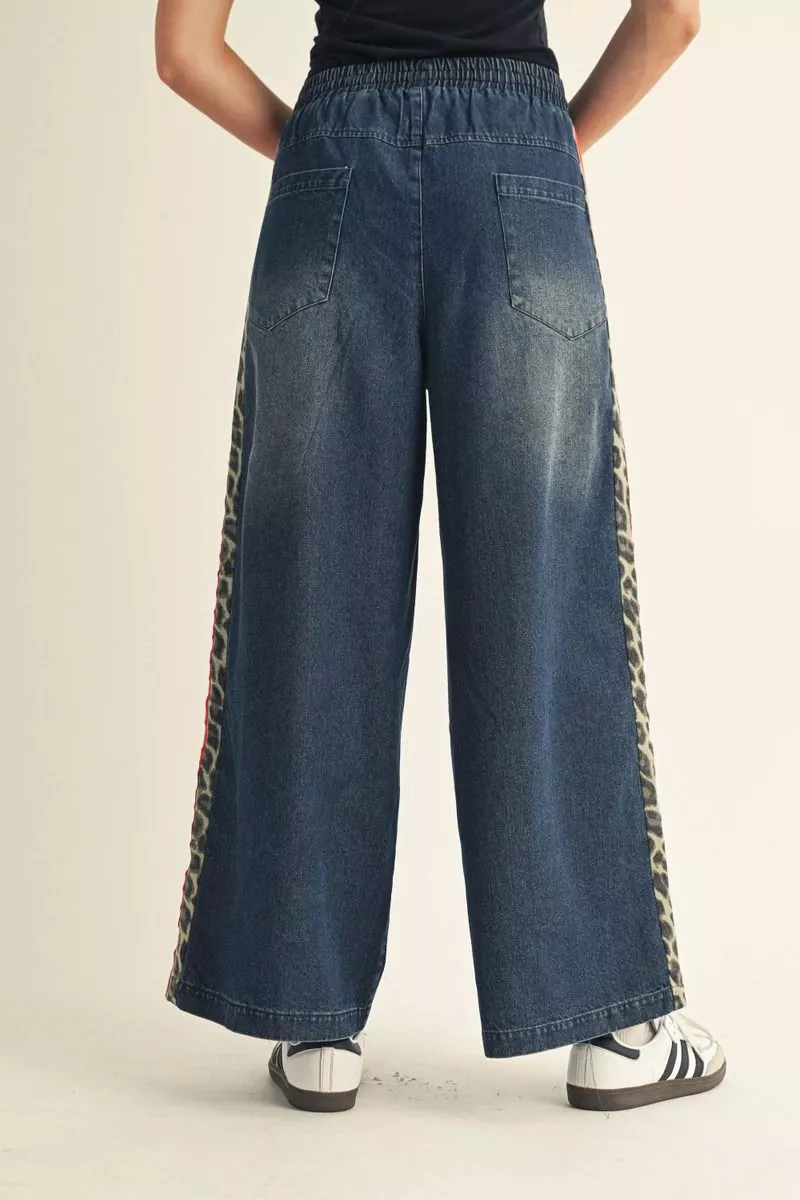 Wide Leg Denim Jean W/ Leopard