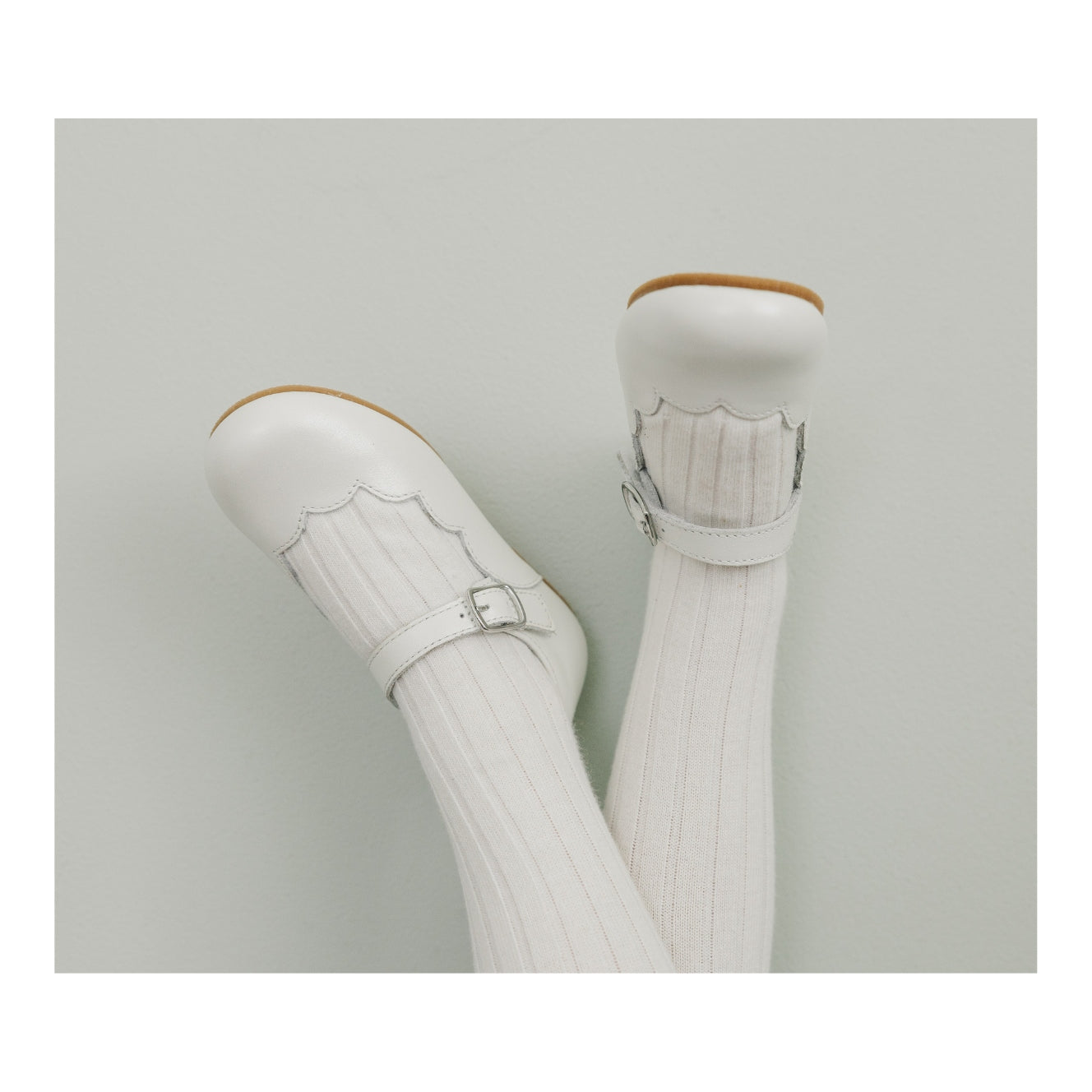 White Sonia Scalloped Flat