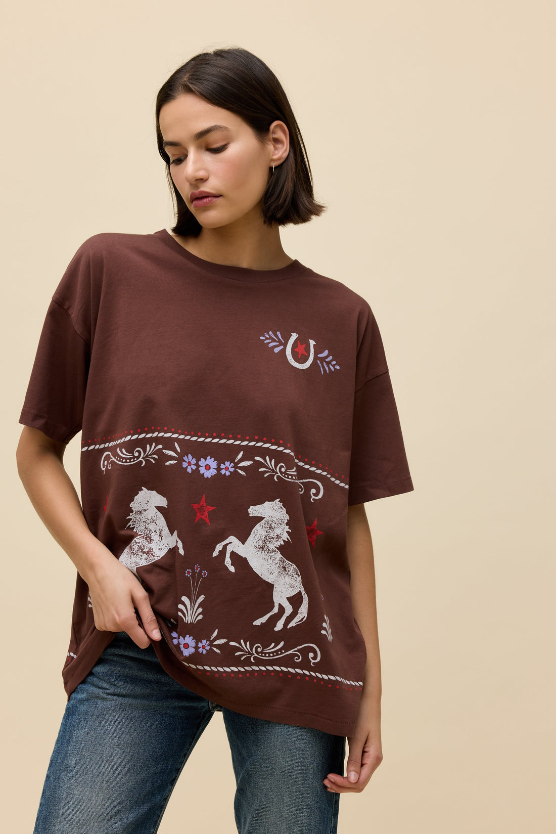 FLORAL HORSE PATTERN MERCH TEE