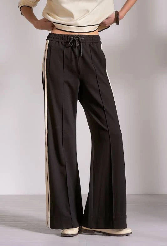 Track Pant With Natural Stripe - Black