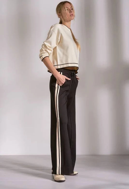 Track Pant With Natural Stripe - Black