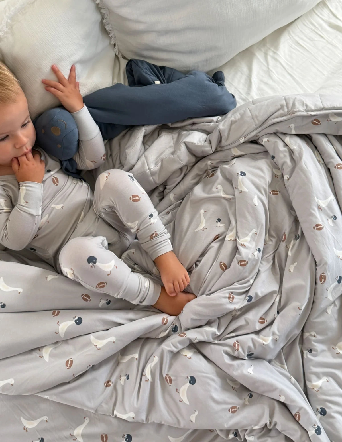 Mini Football Goose 1.0 Cloud Blanket